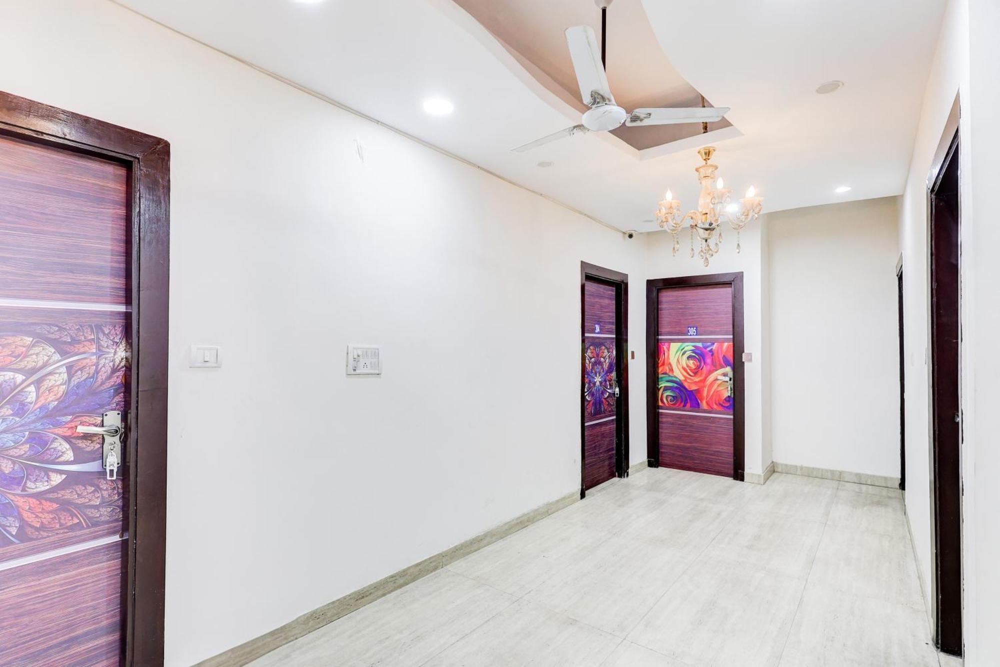 Hotel O Clock Tower New Delhi